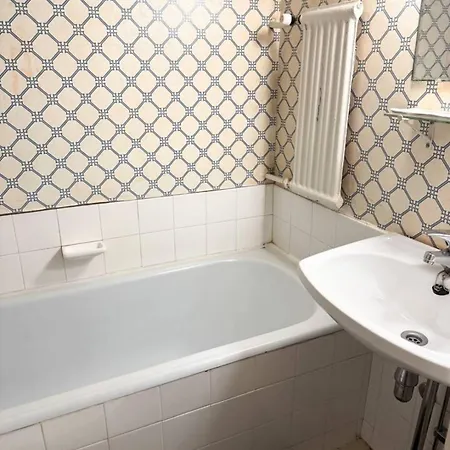 Hhh Center Next To Stadium And Ice Hall דירה *