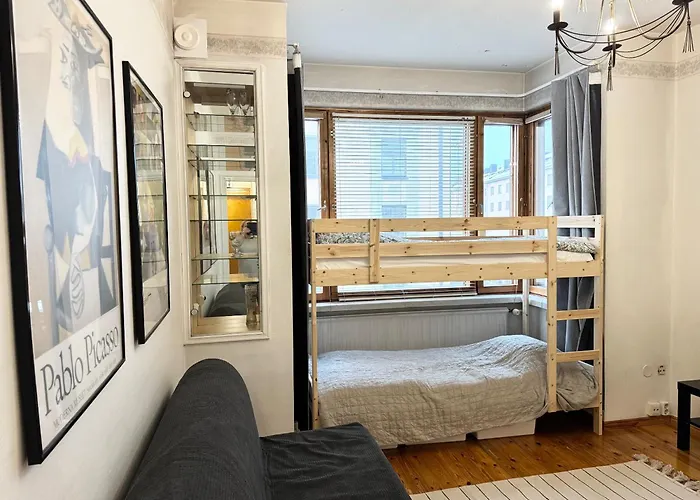 Hhh Center Next To Stadium And Ice Hall הלסינקי